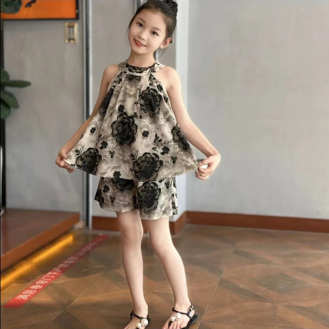 女童夏装套装2025新款洋气中大童儿童无袖短裤吊带夏季挂脖两件套