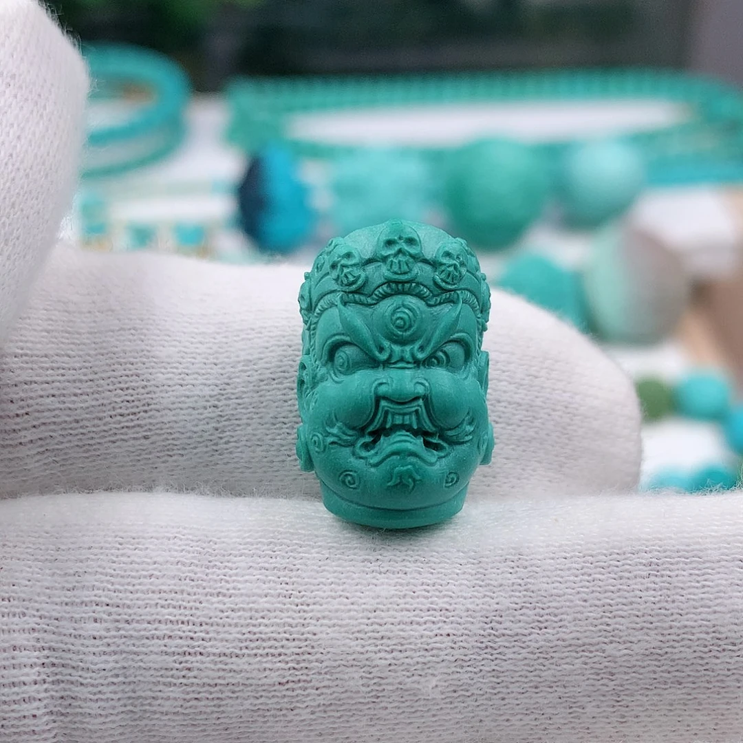 绿松石黑天头5.82克未镶嵌