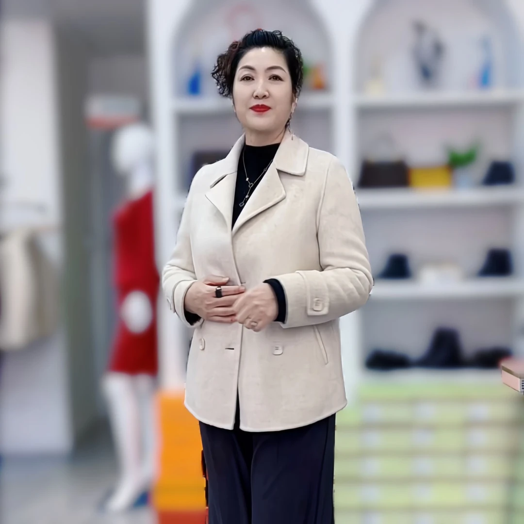美姐推荐翻领短款双面呢大衣女双排扣宽松温柔气质毛呢外套春新款
