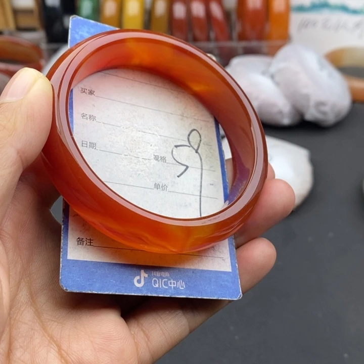 未镶嵌手镯石英质玉