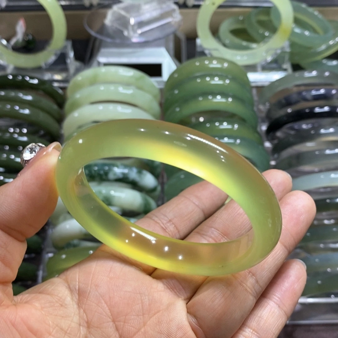 岫玉未镶嵌手镯60