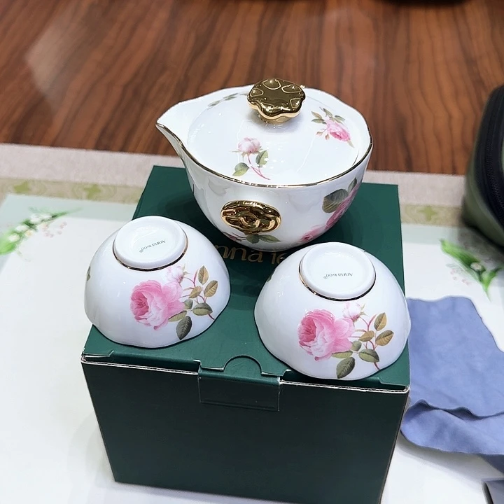 瓷片杯子杯子杯子水杯杯子水杯