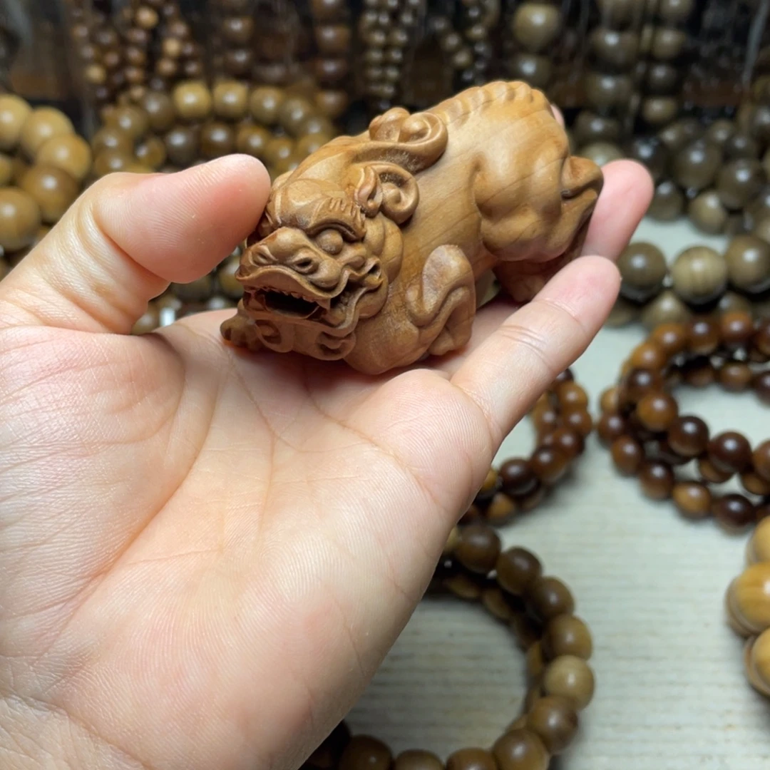 把件檀香木正区老山檀香貔貅瑕疵