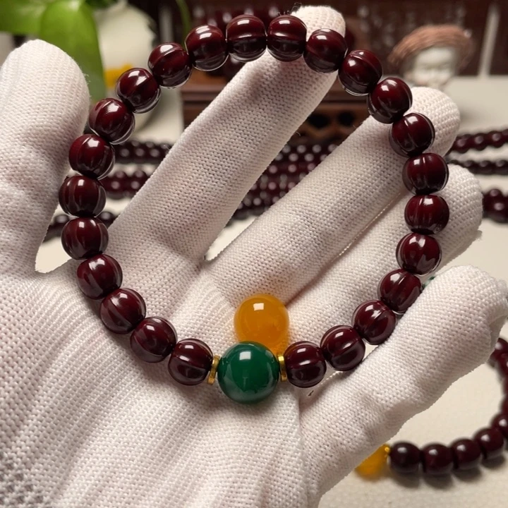 似***@核桃其他猴头手串