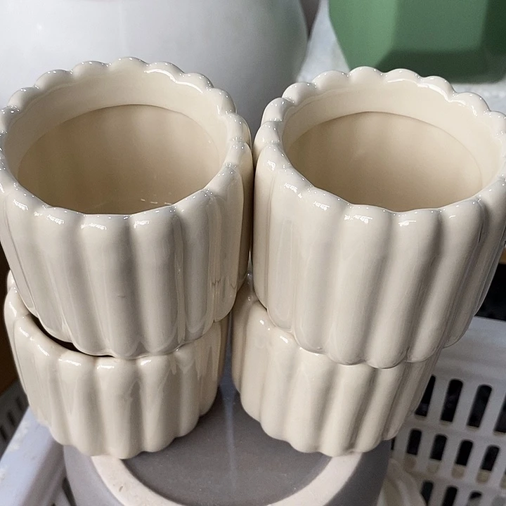 摆件陶盆有孔 瑕疵介意勿拍