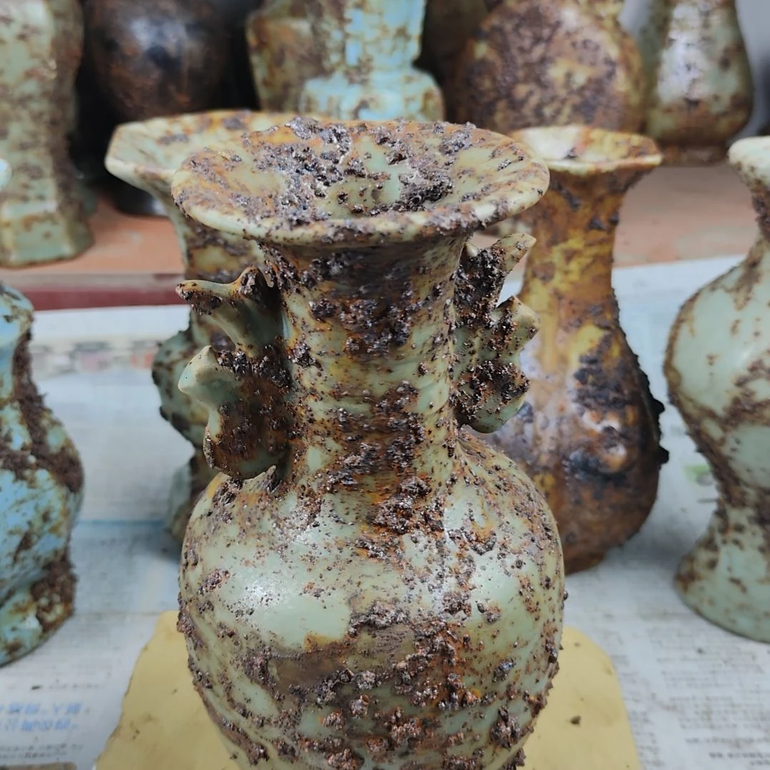 静***开瓷片富贵瓶生锈瓷