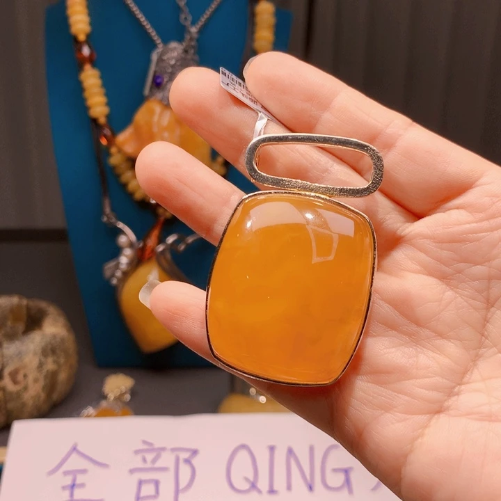琥珀颈饰未镶嵌波兰设计款琥珀蜜蜡