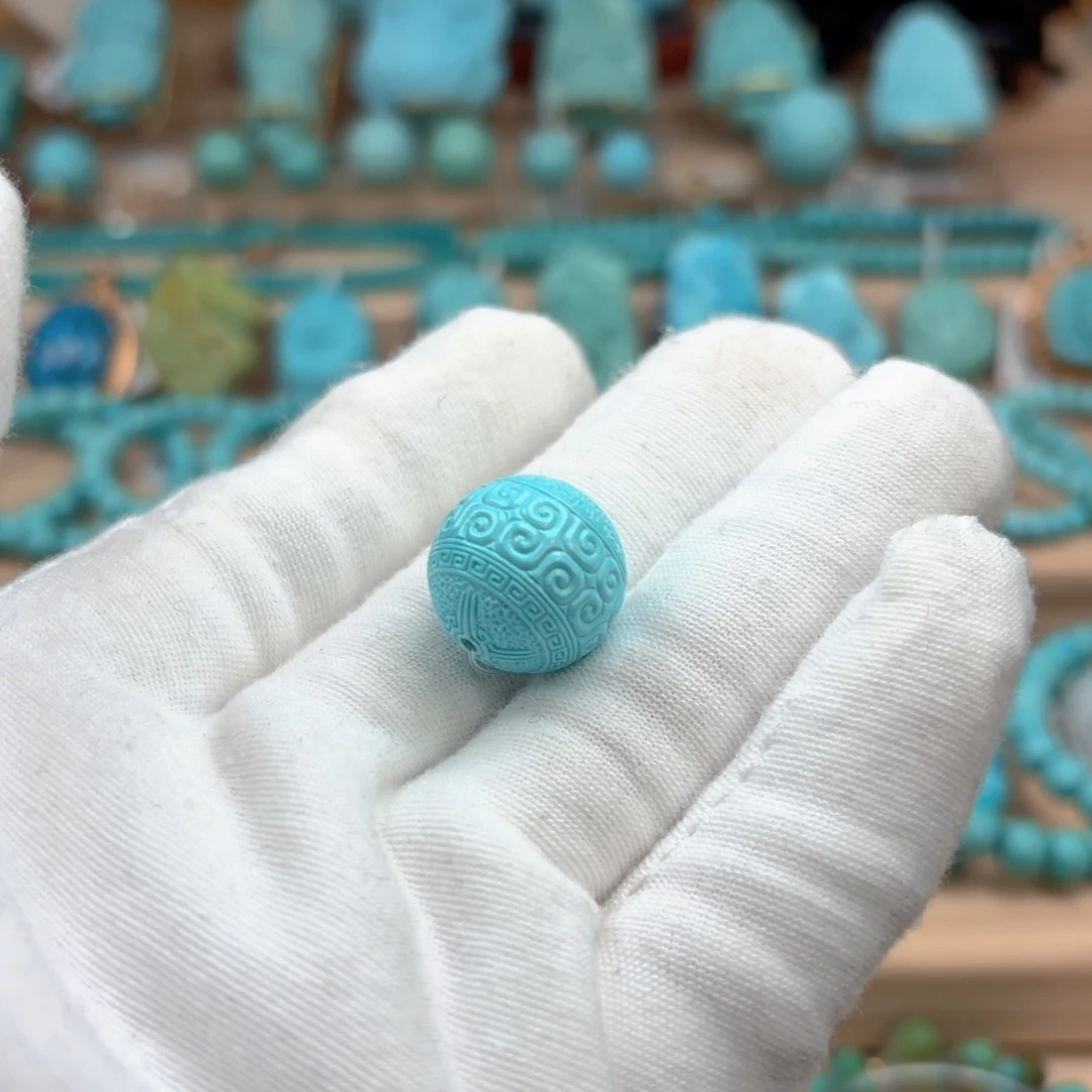 绿松石未镶嵌珠宝奇石