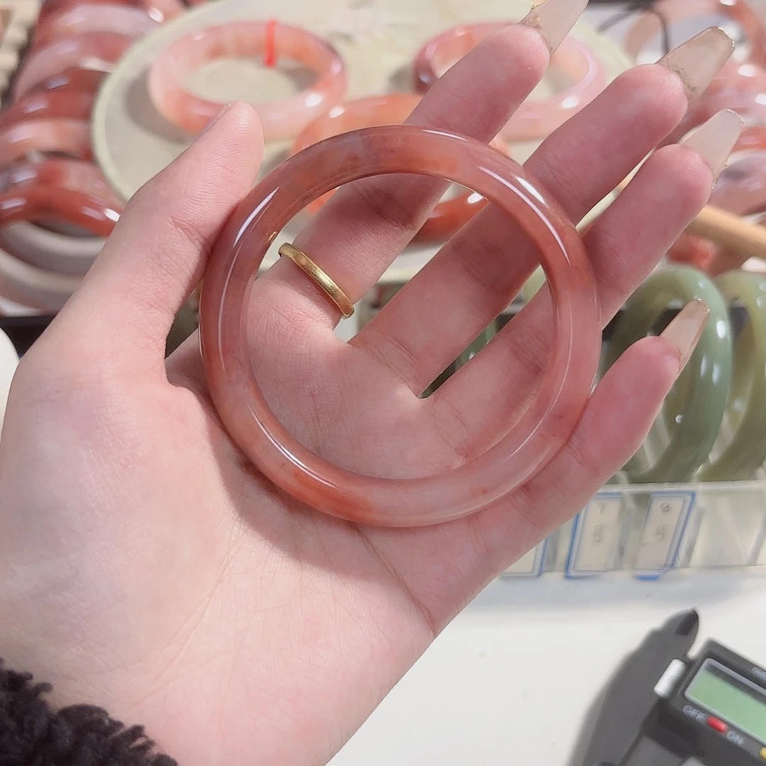 石英质玉手镯未镶嵌青**咪