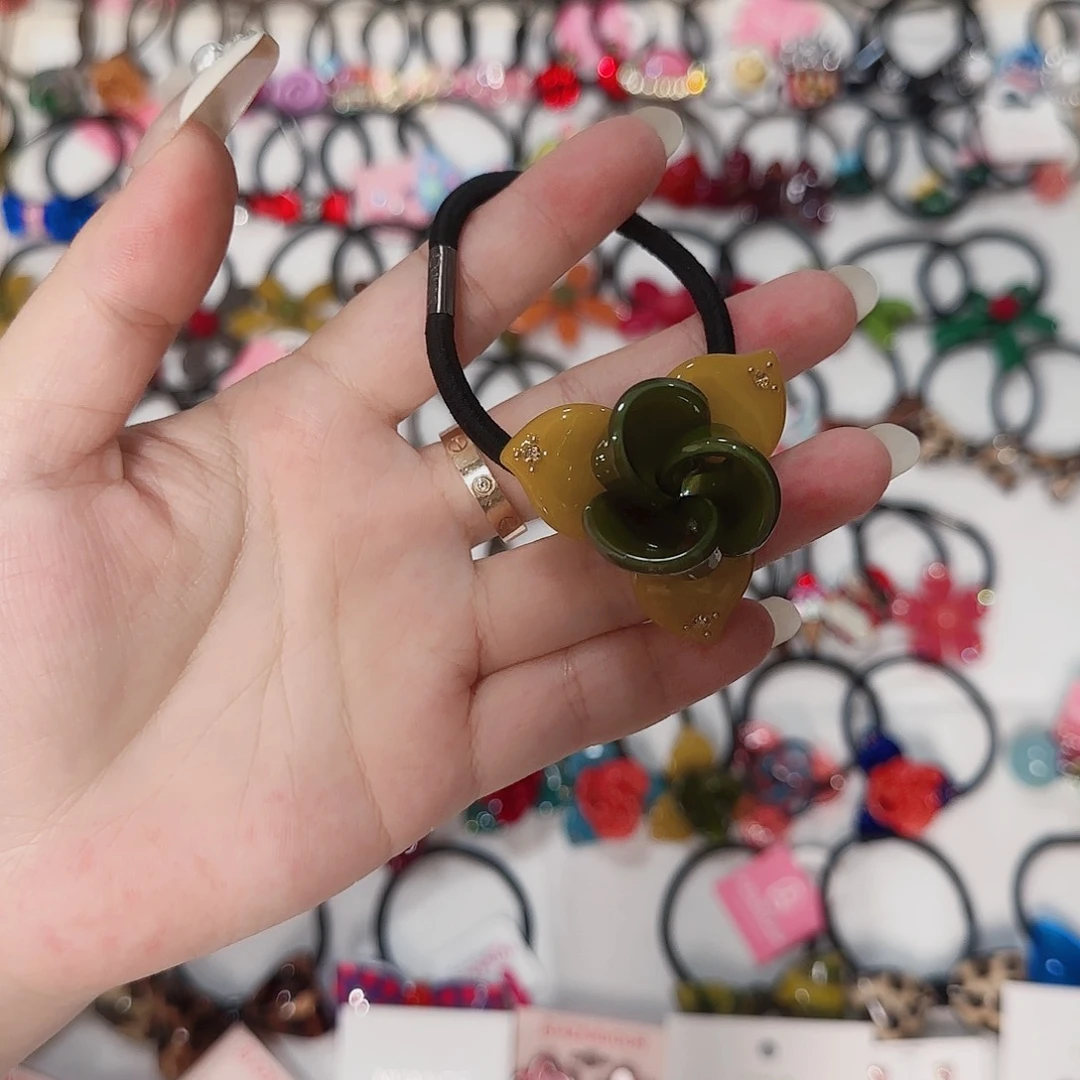 非金属树脂田*利阿兹娜饰品