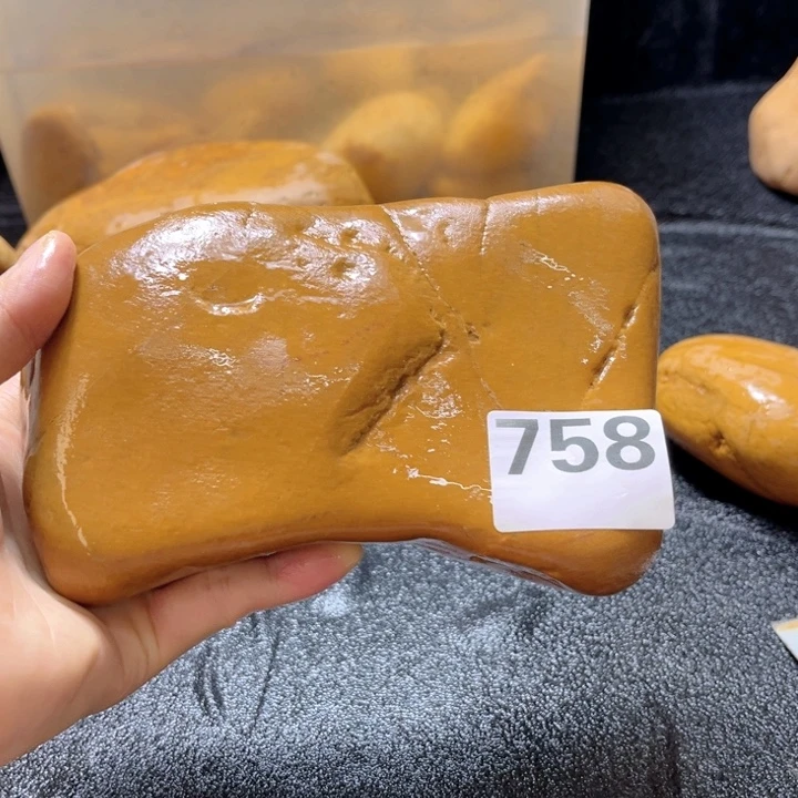 周***休手工艺品琉璃木头人的