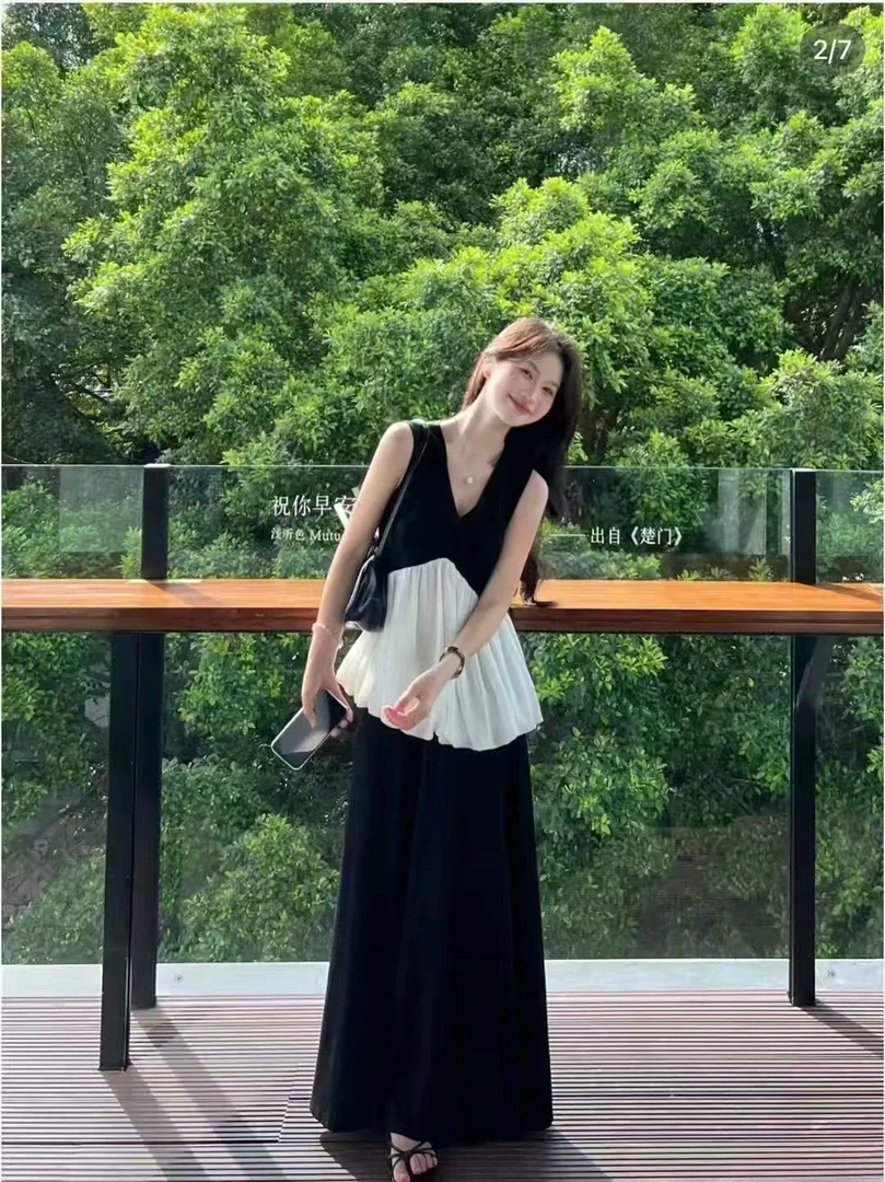 小清家）时尚黑白撞色荷叶边拼接无袖上衣+包裙