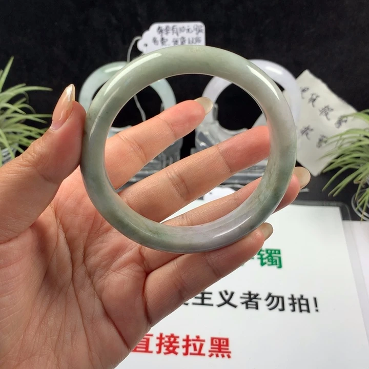 翡翠未镶嵌手镯07