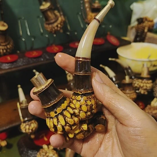 晓***色贵州特色竹根烟斗工艺品手把件