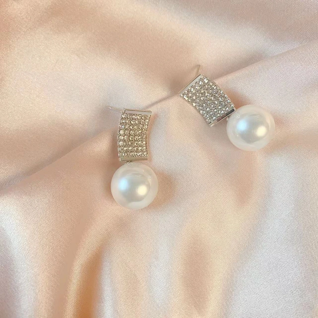 铜合金仿珍珠耳饰 银色几何方形珠珠耳钉微镶轻奢时尚耳环5598