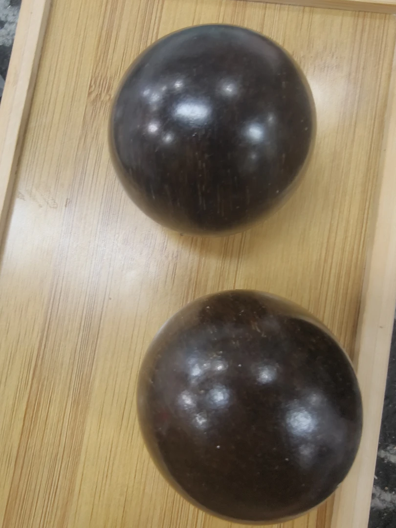 特色手工艺精品黑红手球一对-4905