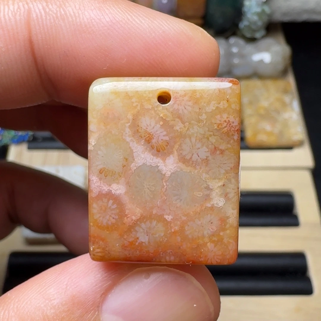 硅化玉未镶嵌纯天然色有机玉石保真色