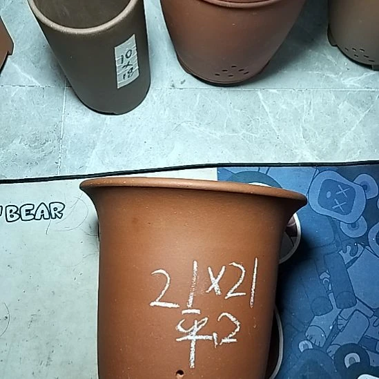 红泥平口金钟一个微瑕