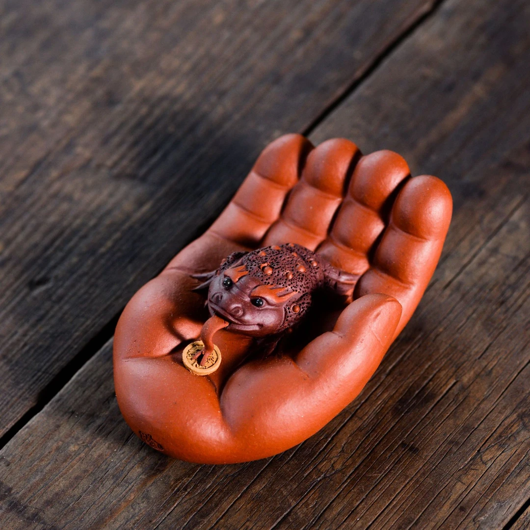 国潮主人杯紫砂茶宠金蟾小摆件三足金蟾蜍手中有宝雕塑茶茶具配件