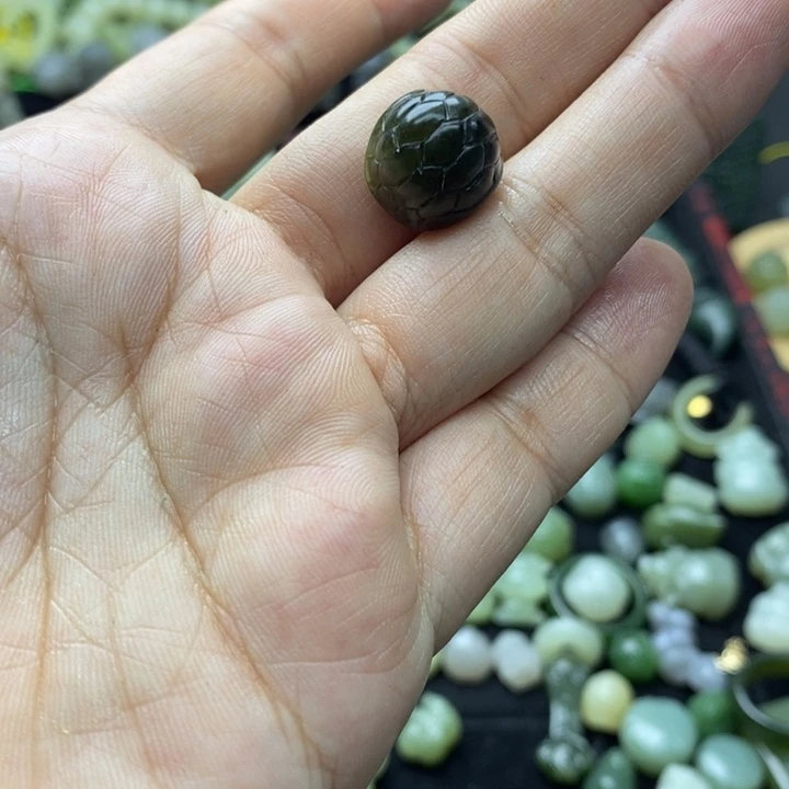 和田玉未镶嵌颈饰福利无售后