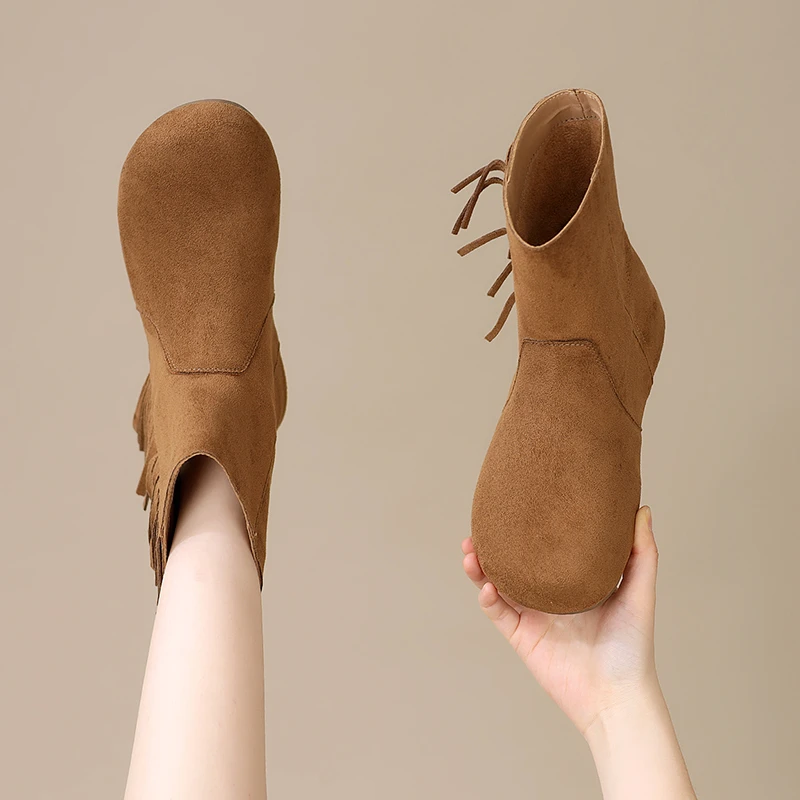 一脚蹬平底短靴2025秋冬新款时尚气质百搭学院风软底不累脚马丁靴