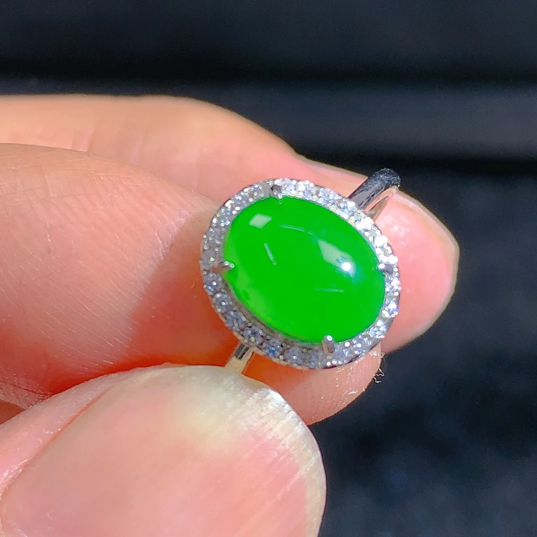 翡翠颈饰银S925镶嵌戒指