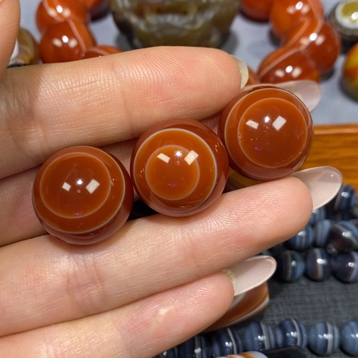 未镶嵌颈饰玛瑙/玉髓青*