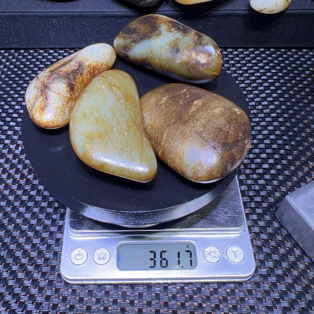 和田玉（子料）未镶嵌吊坠(不含链)361克
