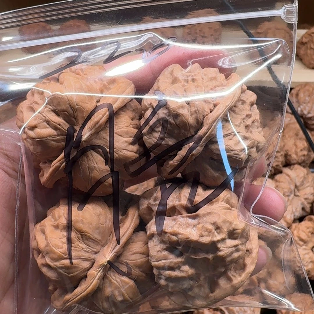 月****吊坠桃核蛤蟆11111