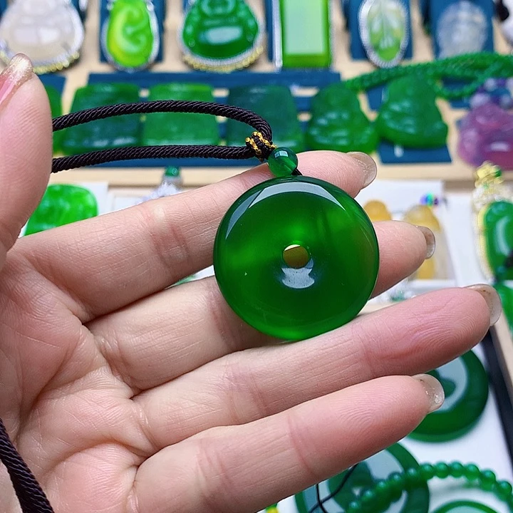 玛瑙/玉髓吊坠未镶嵌