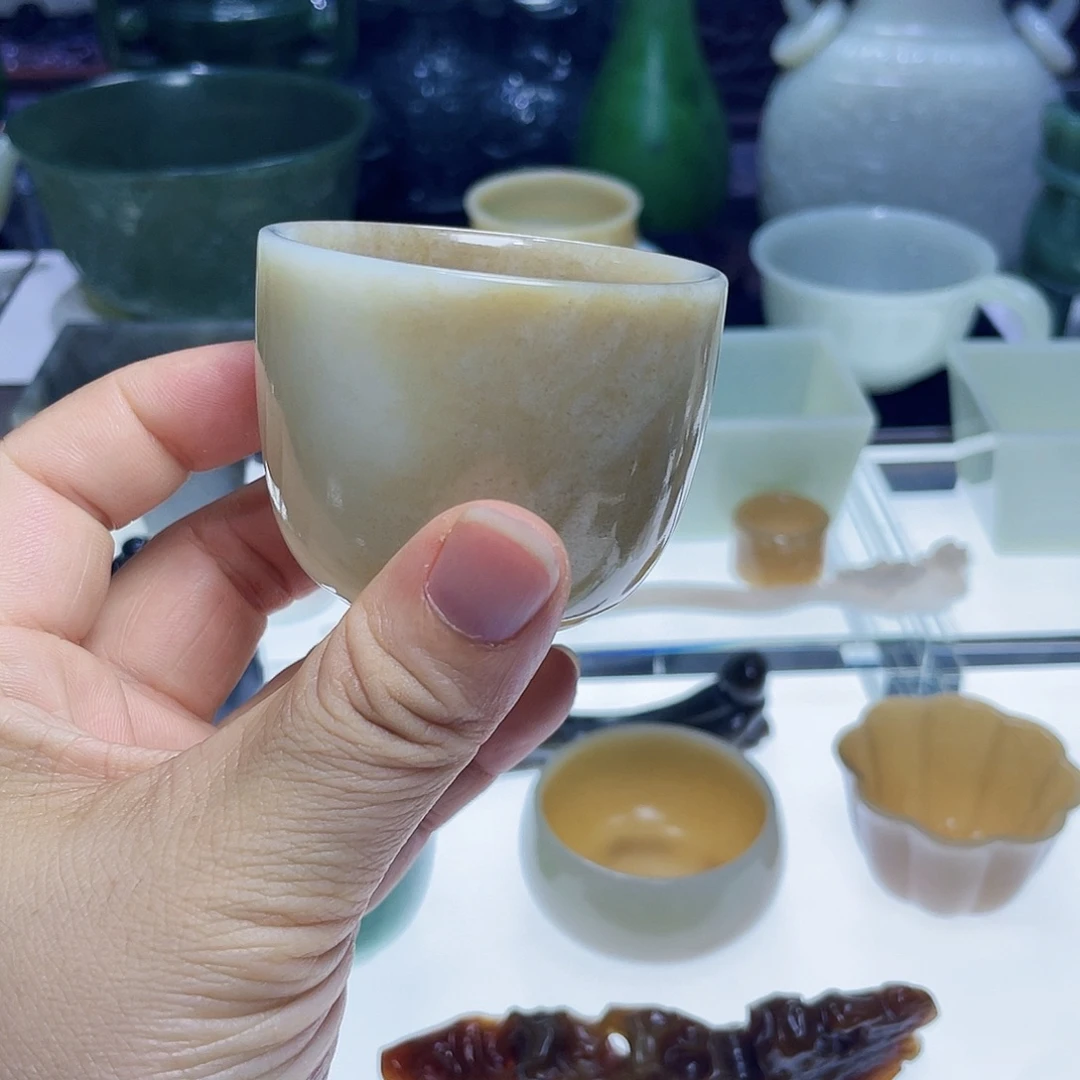 石***内和田玉未镶嵌挂件