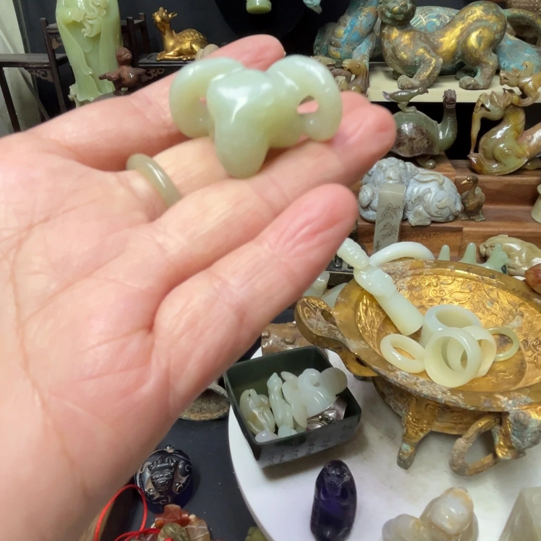 和田玉（糖玉）未镶嵌挂件