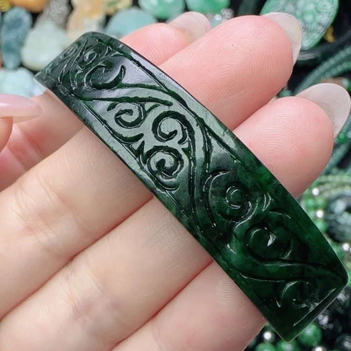 翡翠未镶嵌颈饰天然A货488