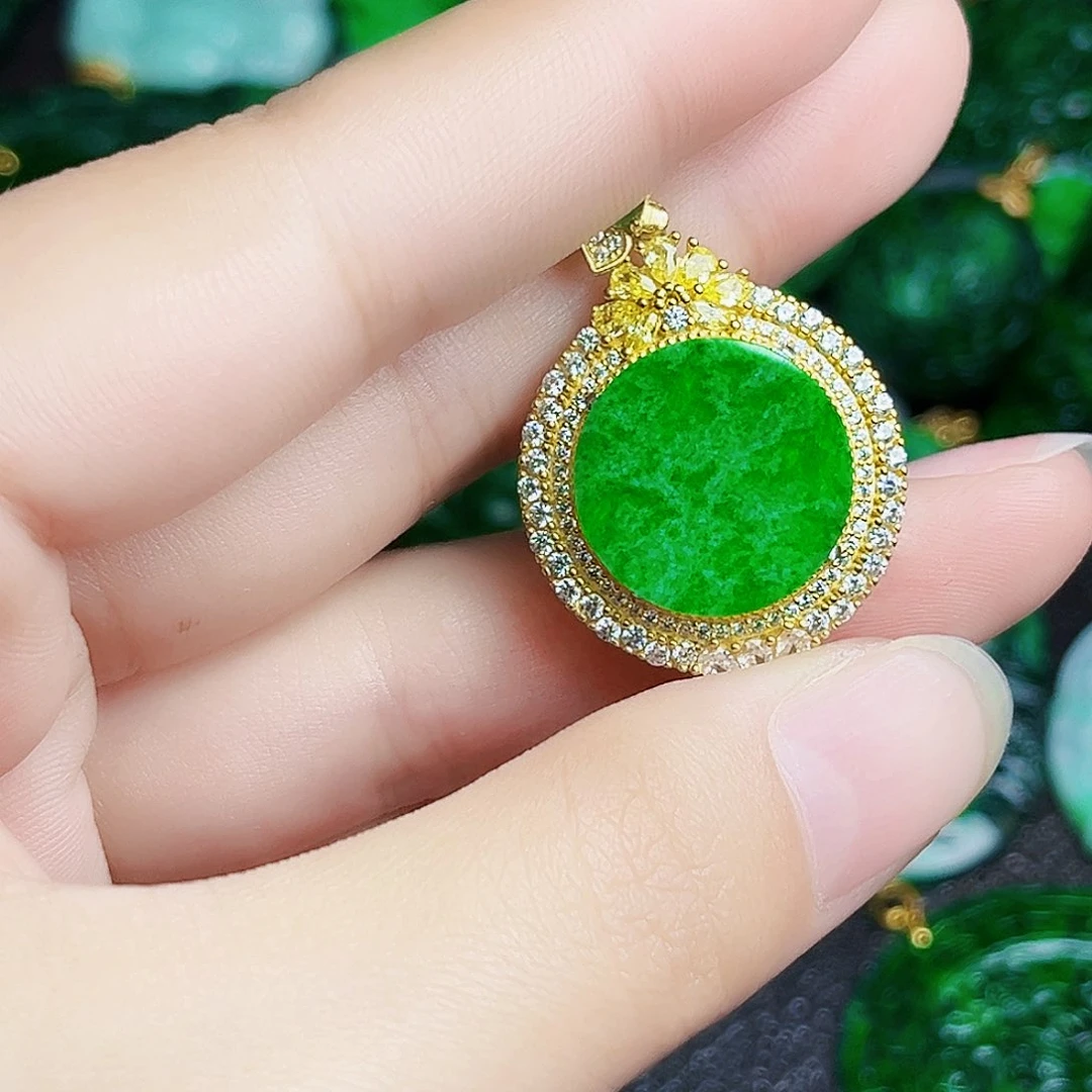 颈饰银S925镶嵌翡翠多样性