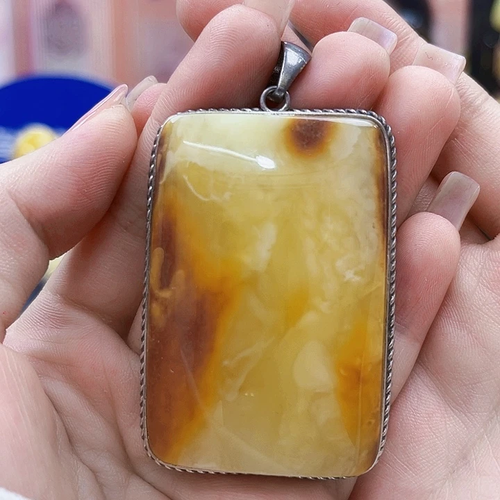 琥珀银S925镶嵌颈饰吊坠