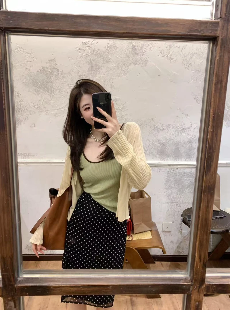 【绿屿】通勤宽松型通勤风修身型背心吊带显瘦拼色开衫波点半裙