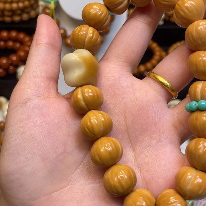 猪***猪手串/手链核桃拉丝屁桃