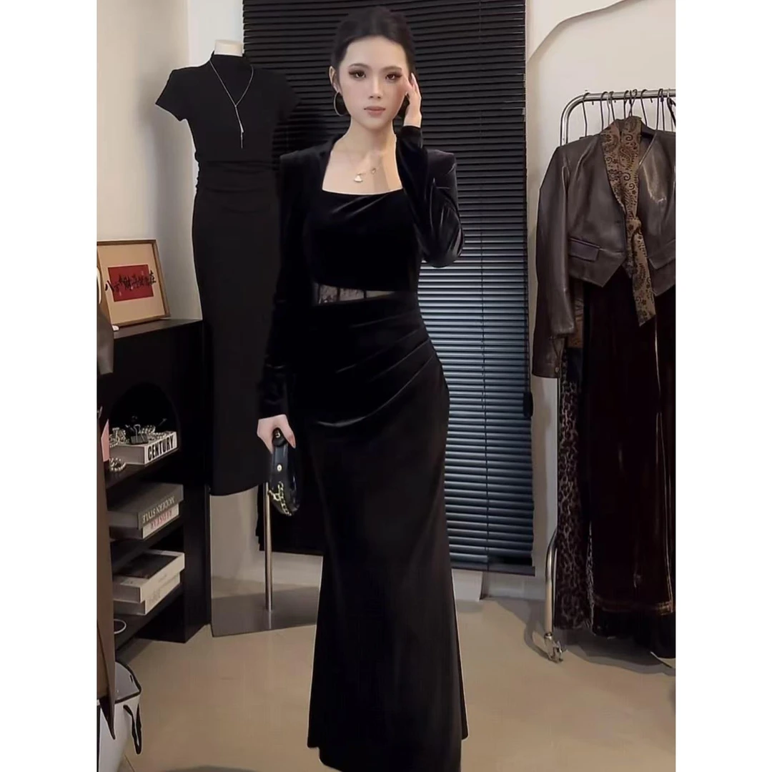 赫本法式镂空设计收腰包臀连衣裙气质修身早秋方领长袖包臀长裙