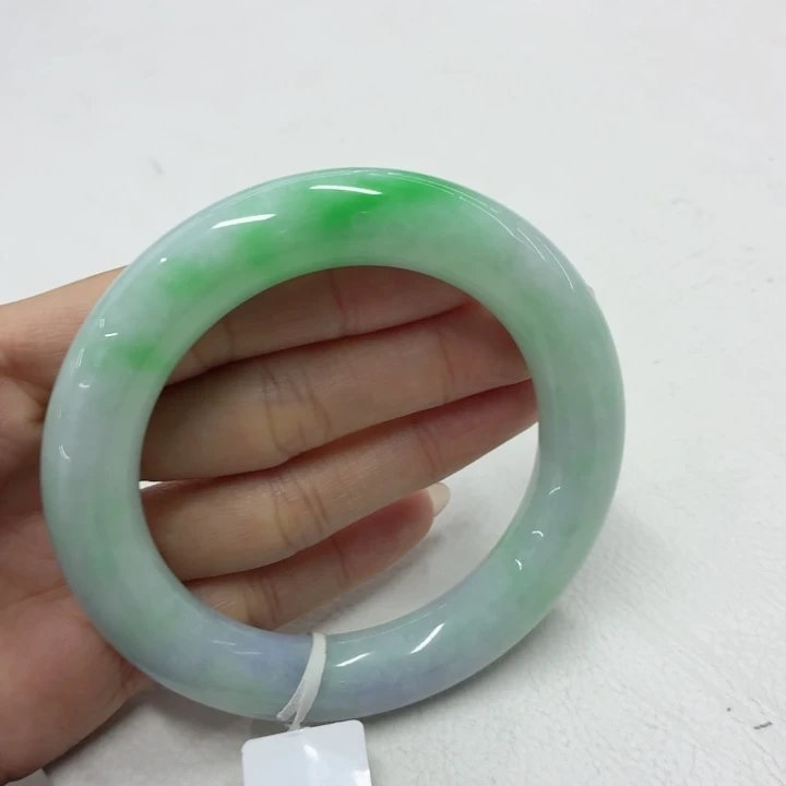 翡翠未镶嵌手镯57.5春彩胖圆条