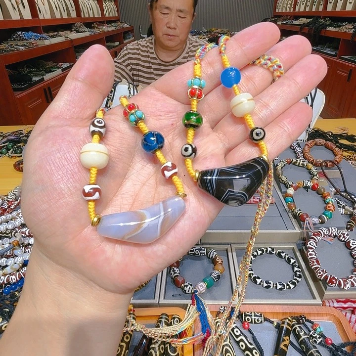 未镶嵌玛瑙/玉髓珠宝奇石