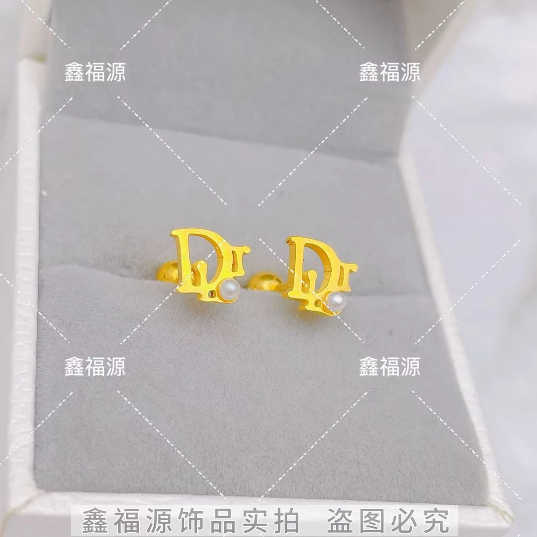 钛钢耳饰 【不掉色洗澡可戴】D字珠珠耳钉时尚可爱百搭简约镀K金304