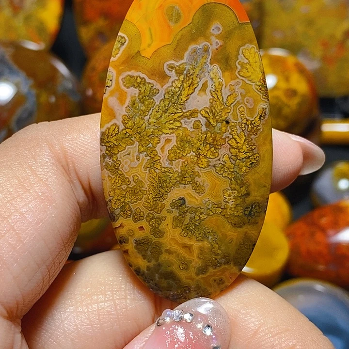 未镶嵌颈饰玛瑙/玉髓