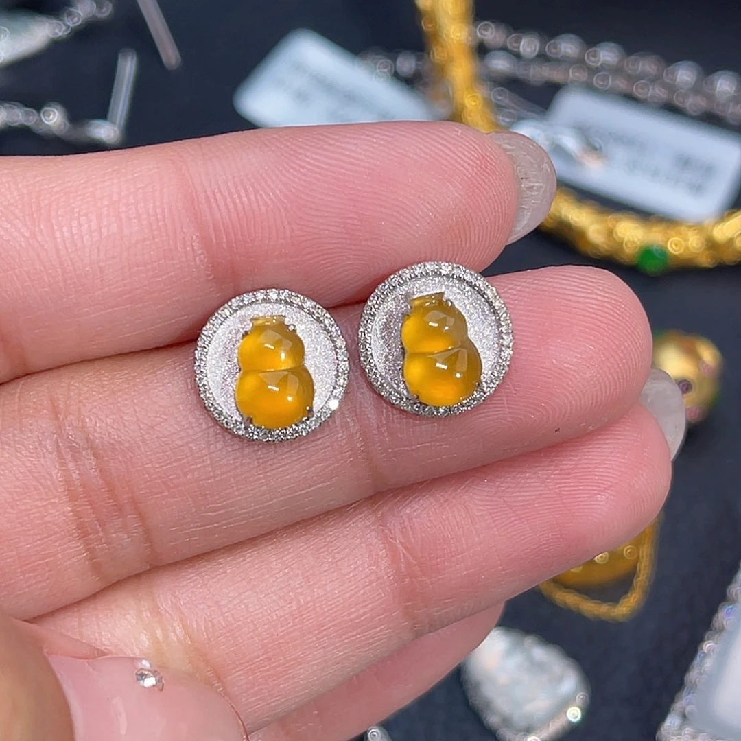 18K金镶嵌翡翠耳饰葫芦