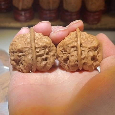 把件文玩核桃聚宝金蟾带彩磕尖39