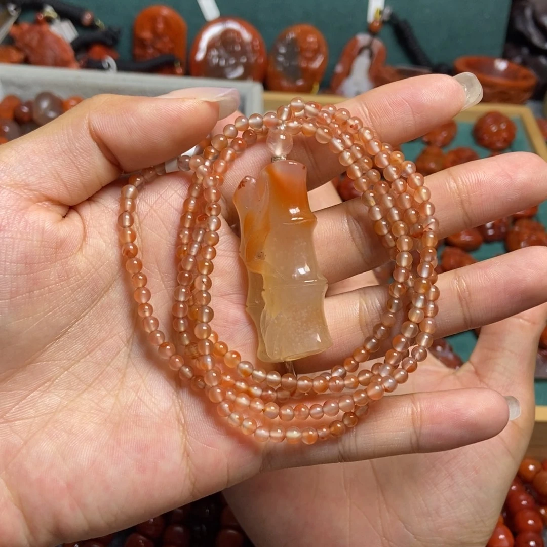 南红玛瑙未镶嵌吊坠(赠链)