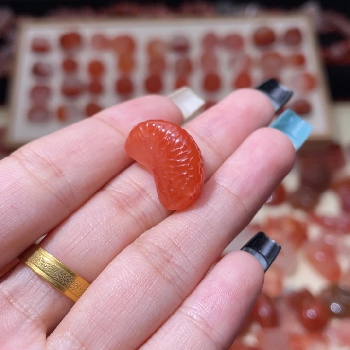 南红玛瑙橘子瓣通孔未镶嵌1733