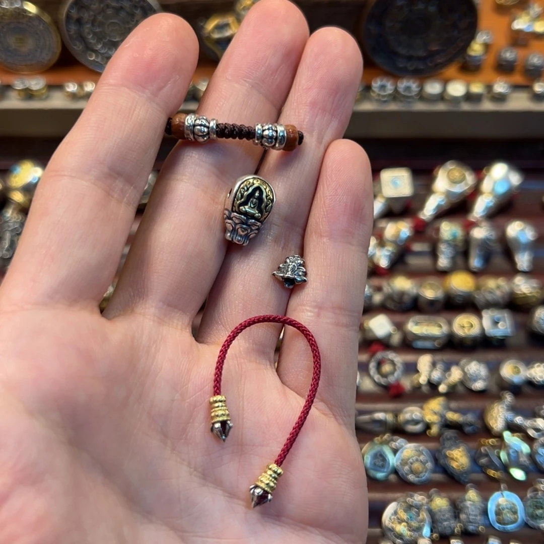 足银搭配示范白色