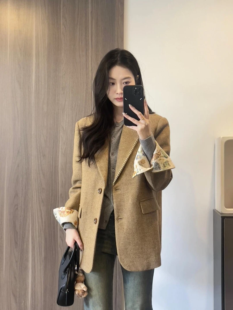 2025秋季新款高级感西装外套女韩版英伦风小个子上衣百搭牛仔裤