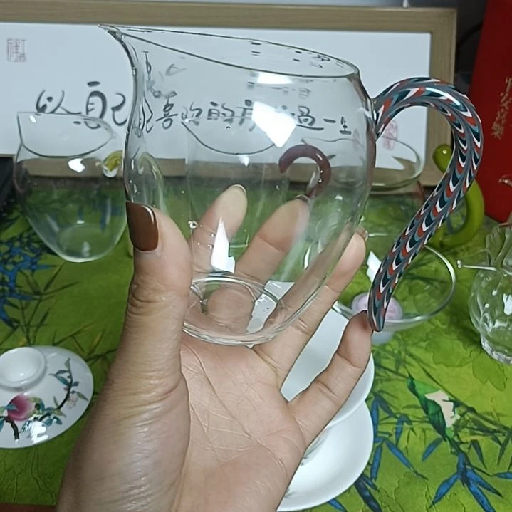 蓝色凤尾公道杯 很漂亮