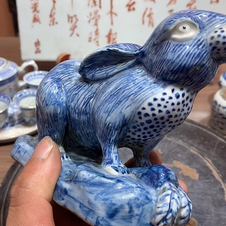 摆件陶瓷工艺美术品的东西